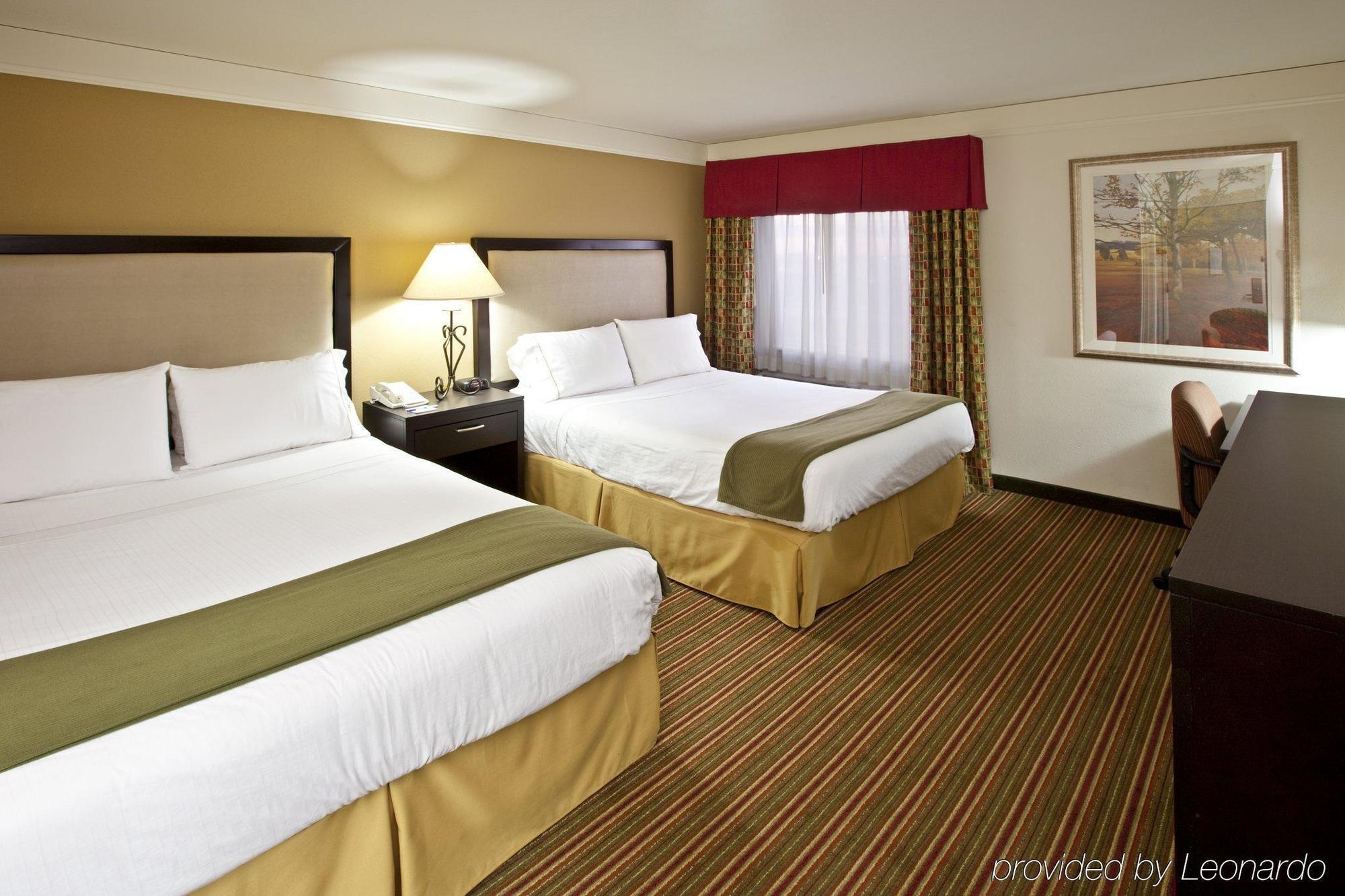 Hotel Baymont By Wyndham Litchfield Zimmer foto