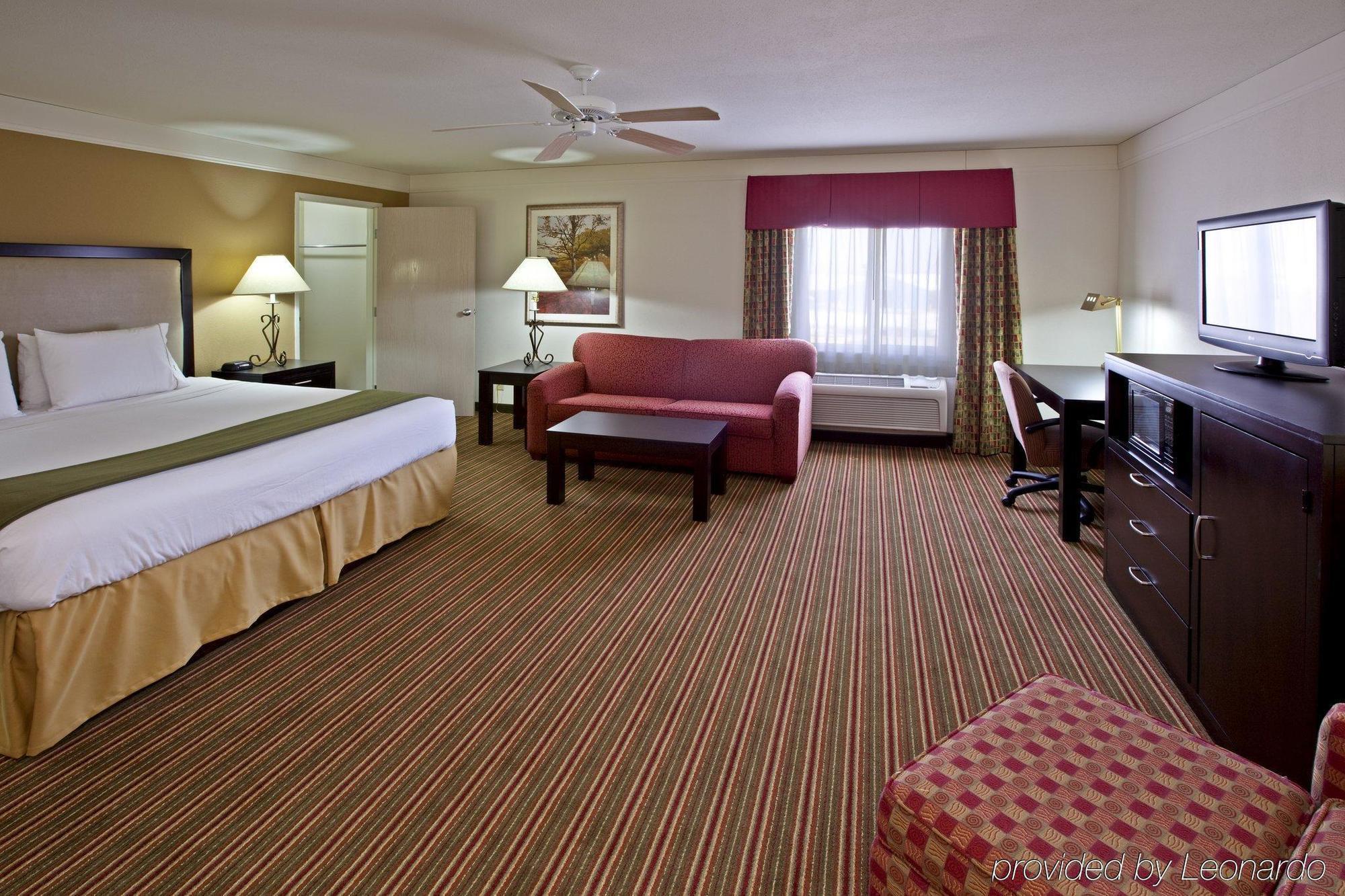 Hotel Baymont By Wyndham Litchfield Zimmer foto